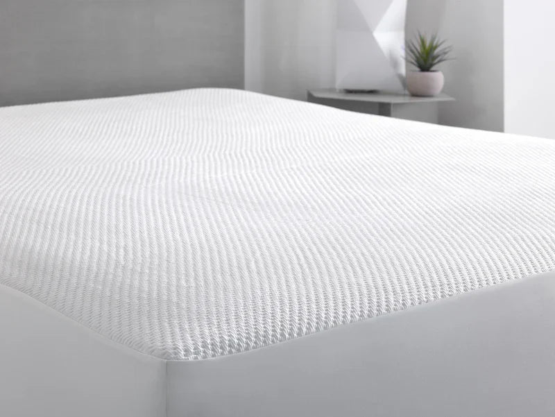 Sleeptone SmartGuard Premium Cooling Mattress Protector with Icetone